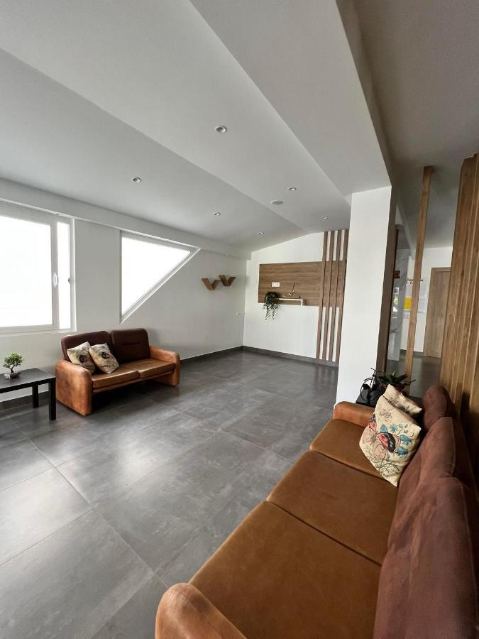 Villa Hara Suites Paralía Eksteriør billede